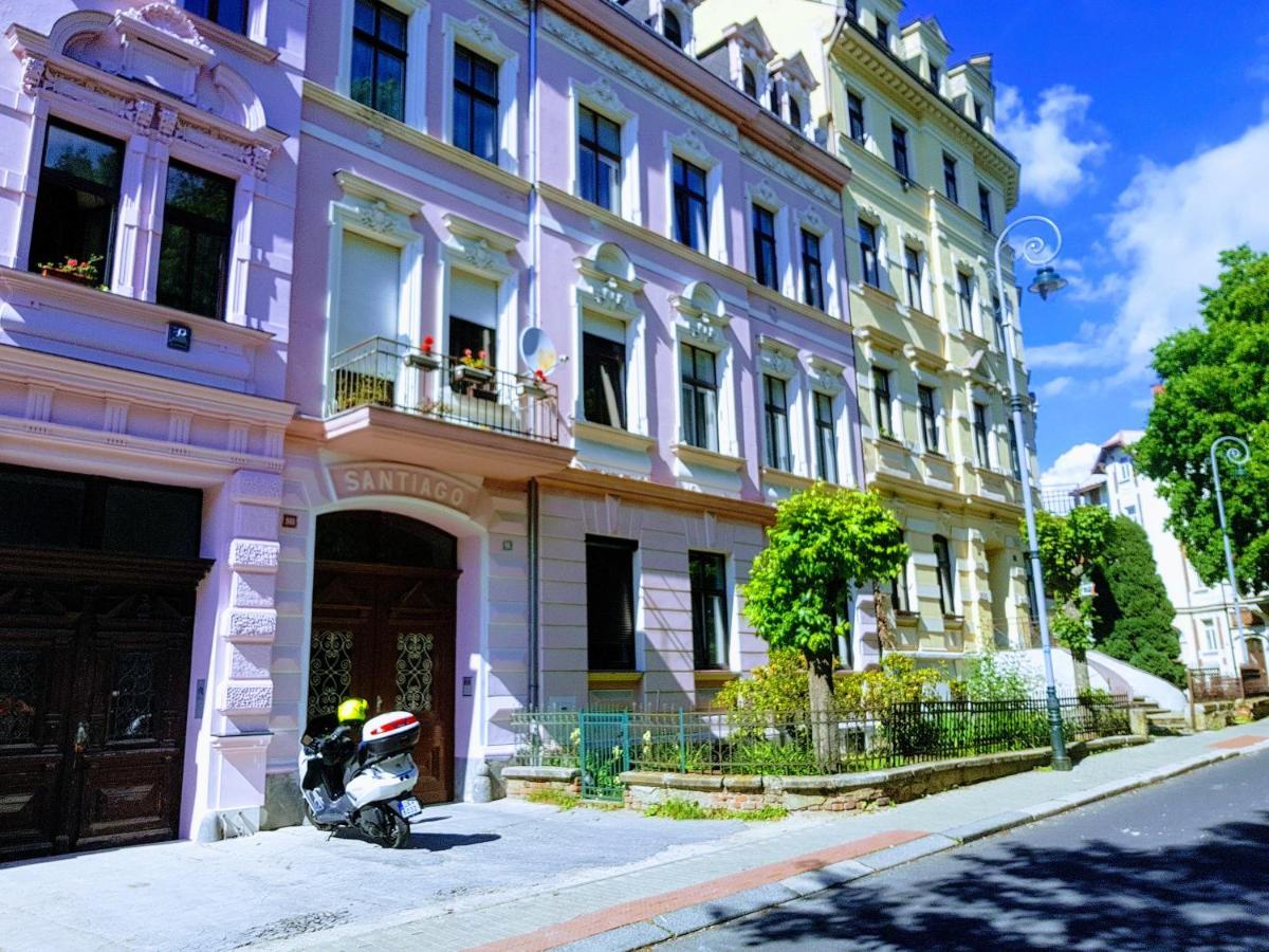 Apartman Karlovy Vary Lägenhet Exteriör bild